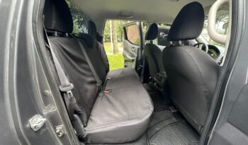 Nissan FRONTIER DC 2022 lleno