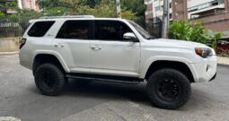 Toyota 4runner SR5 2017