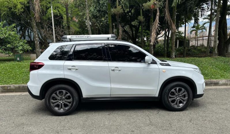 Suzuki VITARA LIVE ALL-GRIP 2022 lleno