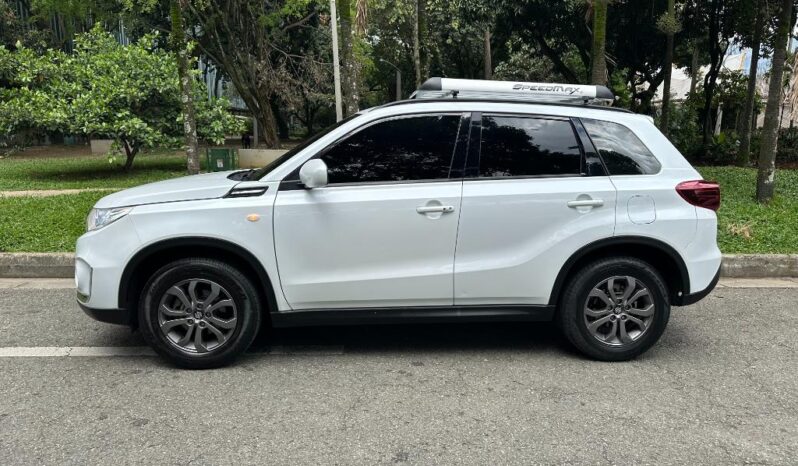 Suzuki VITARA LIVE ALL-GRIP 2022 lleno