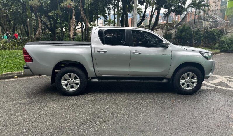 Toyota HILUX DC 2019 DOBLE CABINA lleno