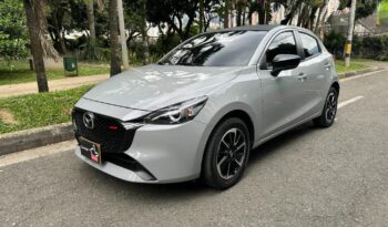Mazda 2 CARBON EDITION 2026 lleno