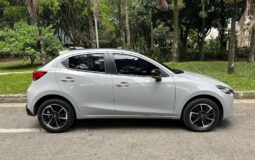 Mazda 2 CARBON EDITION 2026