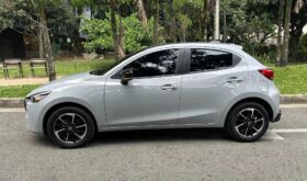 Mazda 2 CARBON EDITION 2026