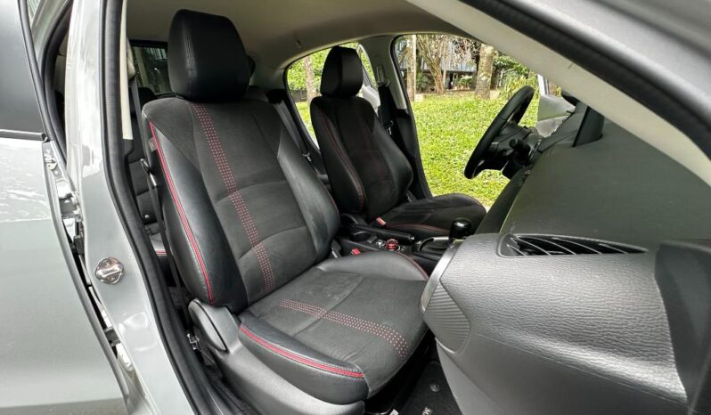 Mazda 2 CARBON EDITION 2026 lleno