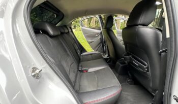 Mazda 2 CARBON EDITION 2026 lleno