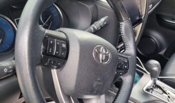 Toyota Fortuner 2023 lleno