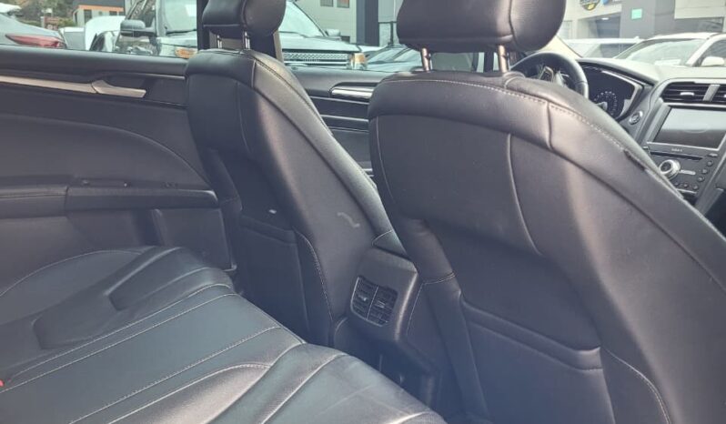 Ford Fusion 2019 lleno