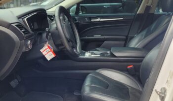 Ford Fusion 2019 lleno