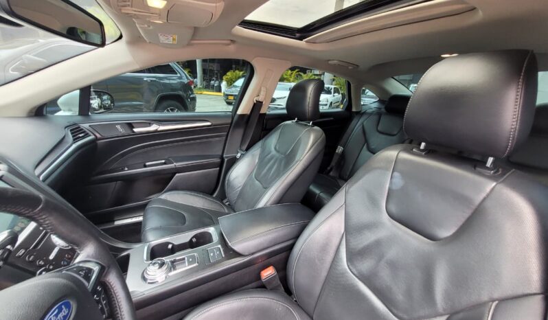 Ford Fusion 2019 lleno