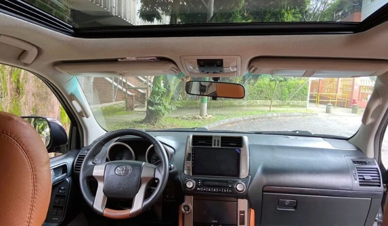 Toyota Prado 2010 lleno