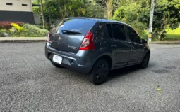 Renault Sandero 2010 1.6