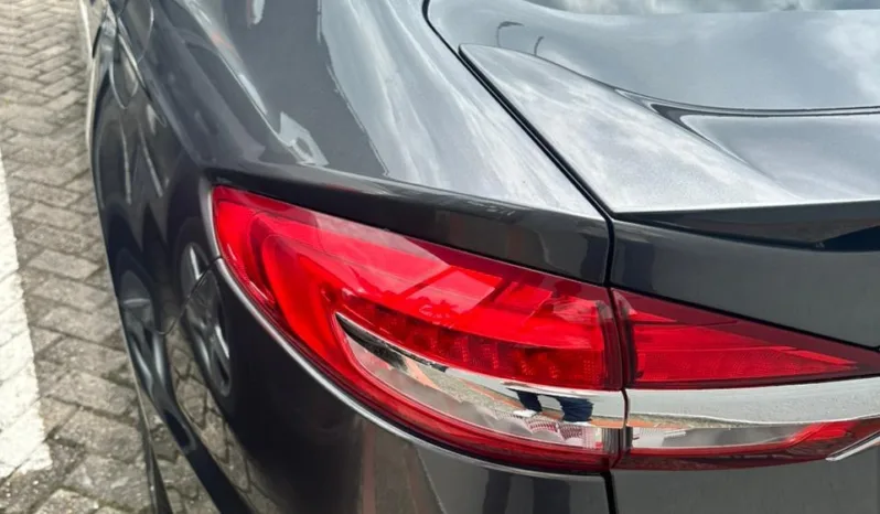 Ford Fusion 2019 lleno