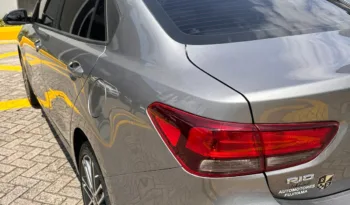Kia Rio 2022 lleno