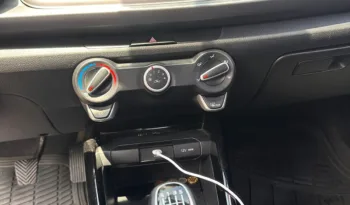 Kia Rio 2022 lleno