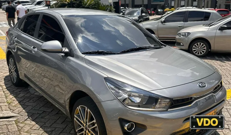 Kia Rio 2022 lleno