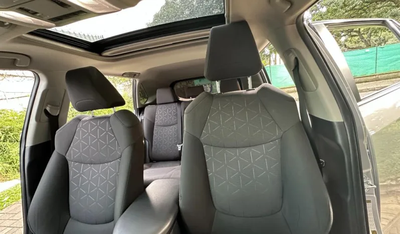 Toyota RAV4 XLE HIBRIDO 2022 lleno