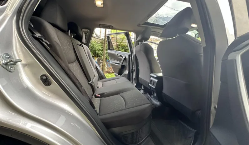 Toyota RAV4 XLE HIBRIDO 2022 lleno