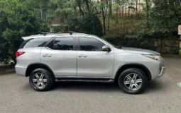 Toyota Fortuner SRV 2018