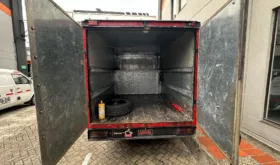 Mazda B2200 FURGON 2006