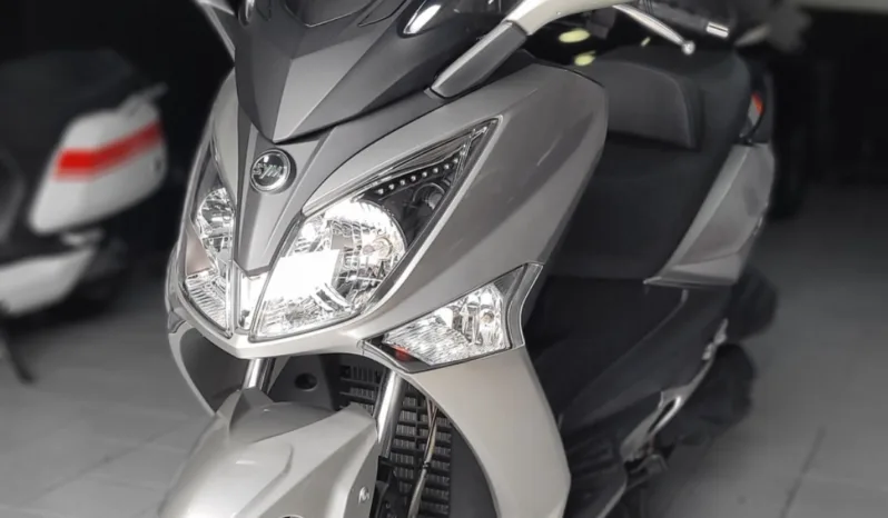 Sym Joymax 300 2017 lleno