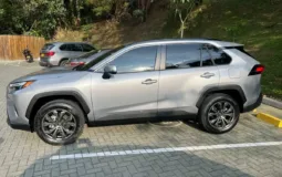 Toyota RAV4 2024 XLE HYBRID