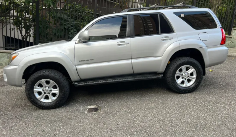 Toyota 4runner 2006 4X4 lleno
