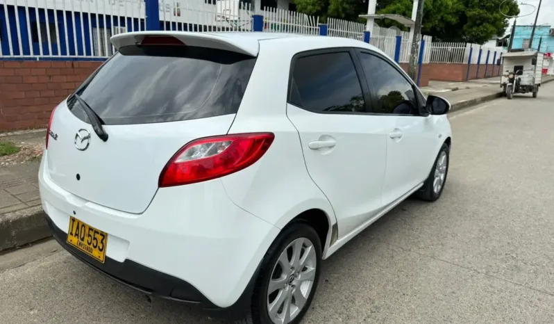 Mazda 2 2015 15HA1C lleno