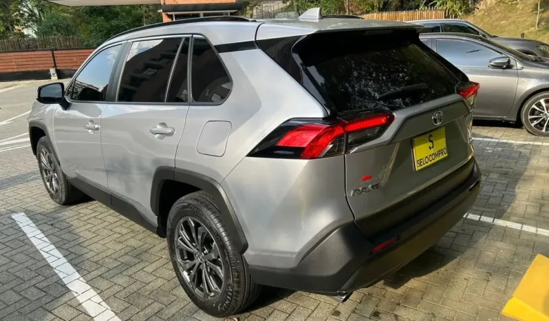 Toyota RAV4 2024 XLE HYBRID lleno