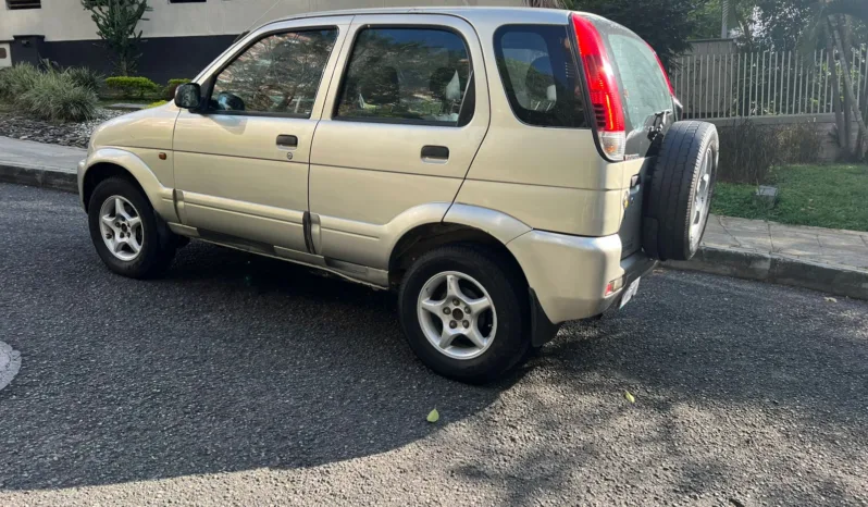 Daihatsu Terios 2004 Cabinado lleno