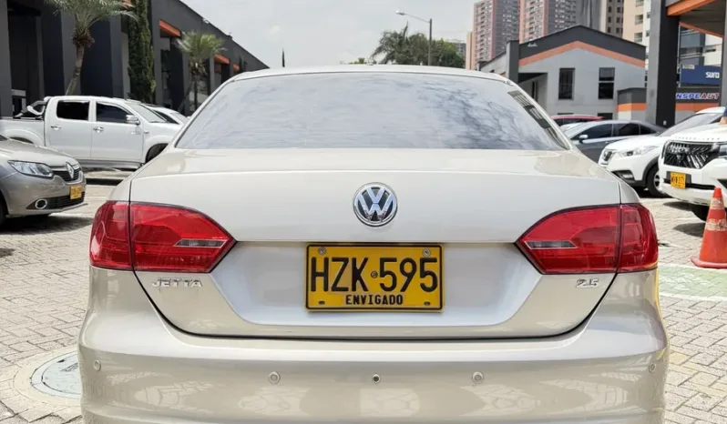 Volkswagen Jetta 2014 TRENDLINE lleno