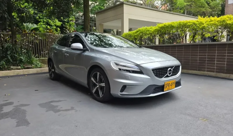 Volvo V40 2019 T4 Drive-E R-DESIGN lleno