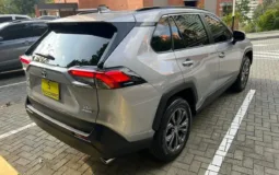 Toyota RAV4 2024 XLE HYBRID