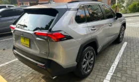 Toyota RAV4 2024 XLE HYBRID