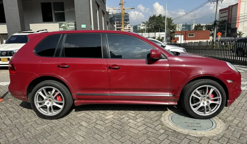 Porsche Cayenne 2009 GTS lleno