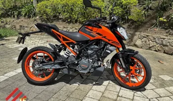 KTM Duke 2025 NG lleno