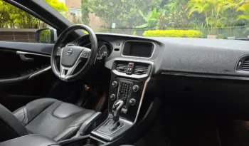 Volvo V40 2019 T4 Drive-E R-DESIGN lleno