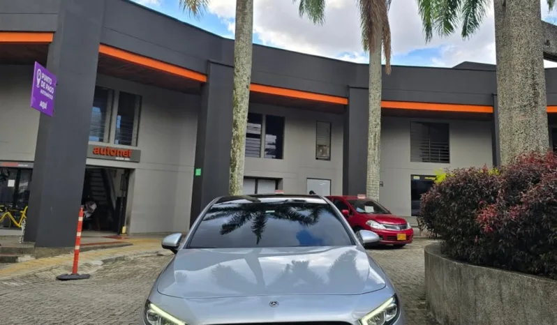 Mercedes-Benz A200 2020 Progressive lleno