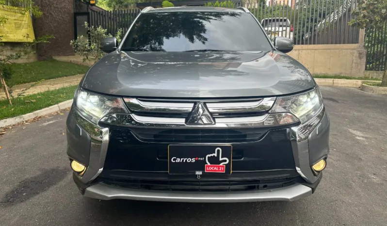 Mitsubishi OUTLANDER KAITEKI 2018 7 puestos lleno