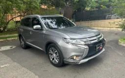 Mitsubishi OUTLANDER KAITEKI 2018 7 puestos