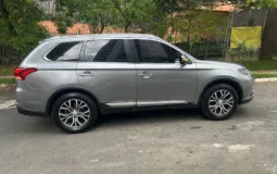 Mitsubishi OUTLANDER KAITEKI 2018 7 puestos