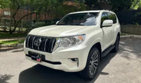 Toyota PRADO TX-L 2023 7 puestos