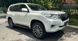 Toyota PRADO TX-L 2023 7 puestos