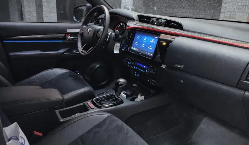 Toyota Hilux 2024 lleno