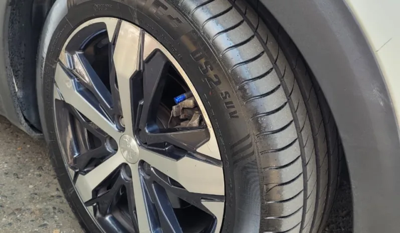 Peugeot 5008 2019 lleno