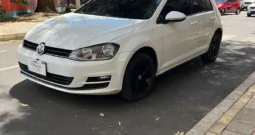 Volkswagen Golf 2017 1.4 TURBO