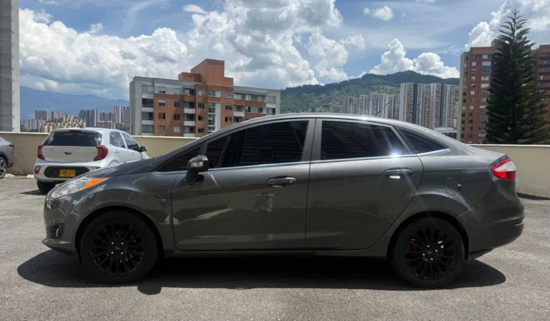 Ford Fiesta 2016 Titanium lleno