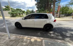 Volkswagen Golf 2017 1.4 TURBO
