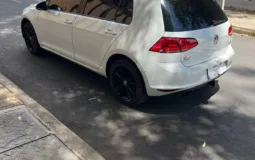 Volkswagen Golf 2017 1.4 TURBO