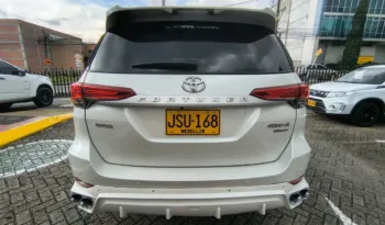 Toyota Fortuner 2020 lleno
